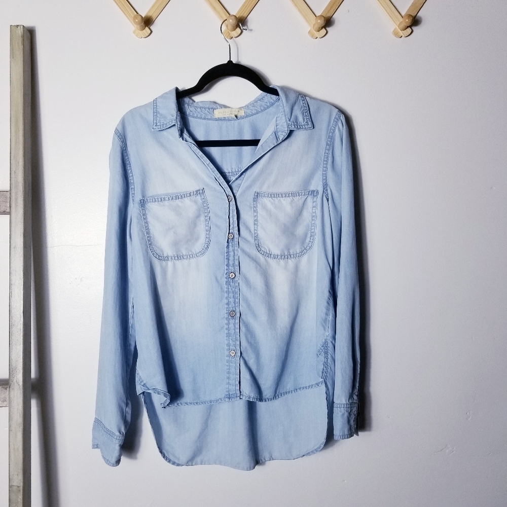 Side Stitch Women's Light Blue Button Down Shirt Size Small